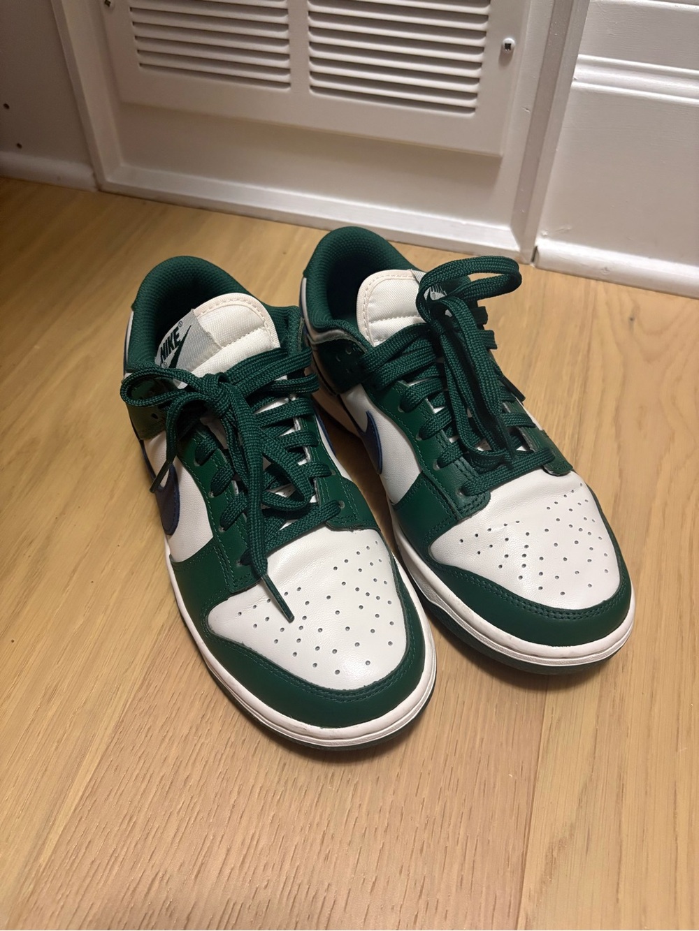 Nike Women’s Dunks in Forest Green, White and Navy